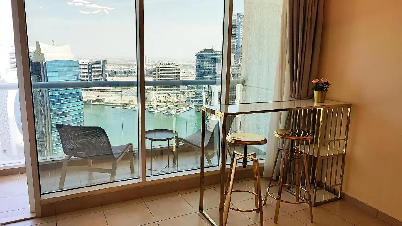 La Buena Vida Holiday Homes Large 2Br Apt Near Burj Khalifa & Dubai Mall