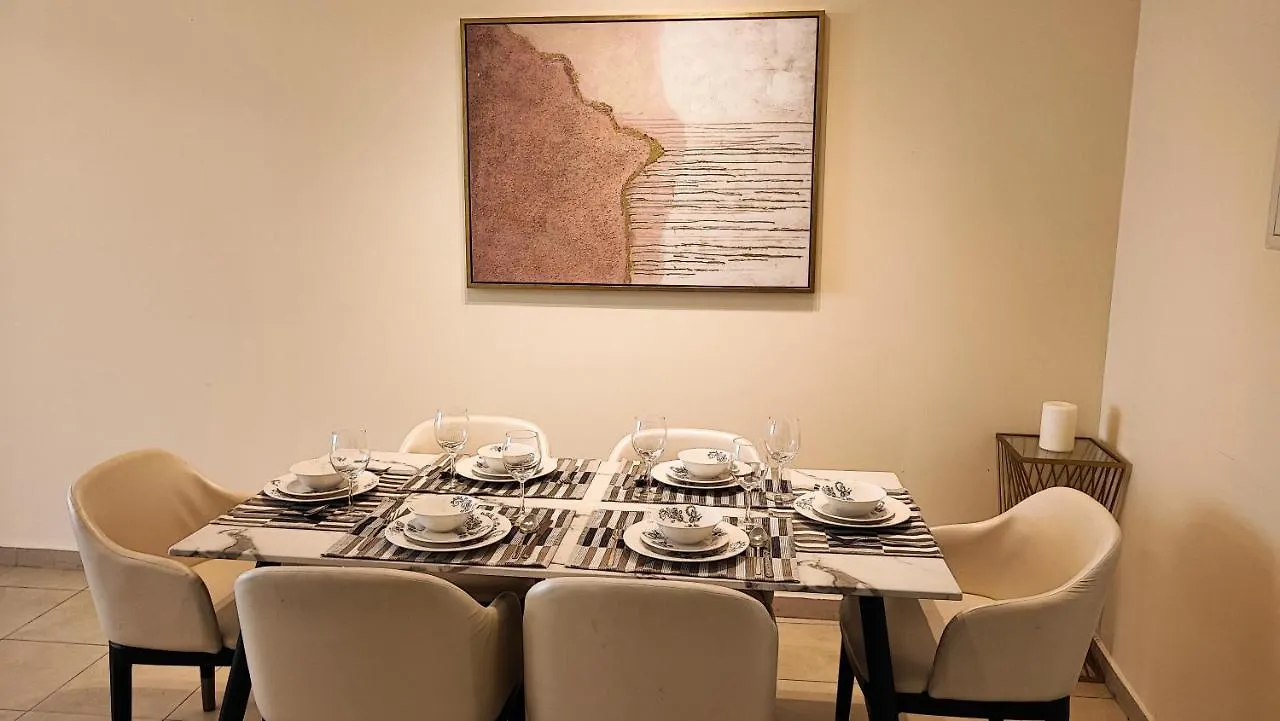 La Buena Vida Holiday Homes Large 2Br Apt Near Burj Khalifa & Dubai Mall Apartment