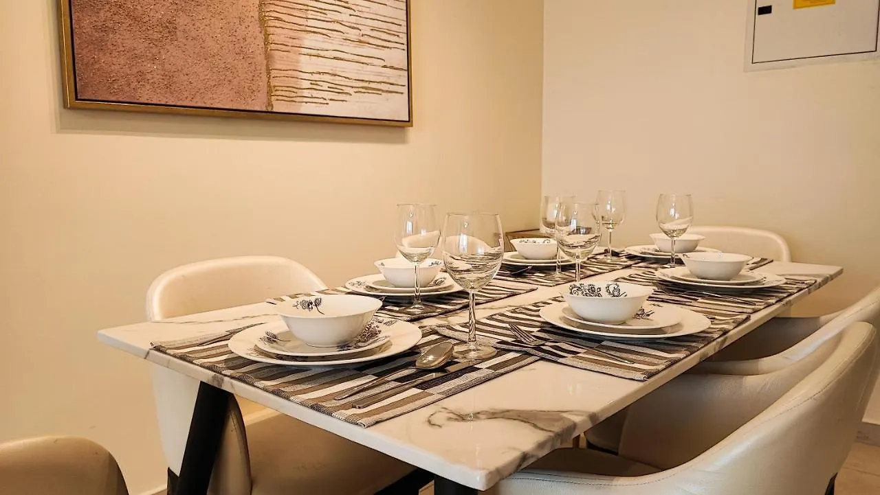 La Buena Vida Holiday Homes Large 2Br Apt Near Burj Khalifa & Dubai Mall Apartment